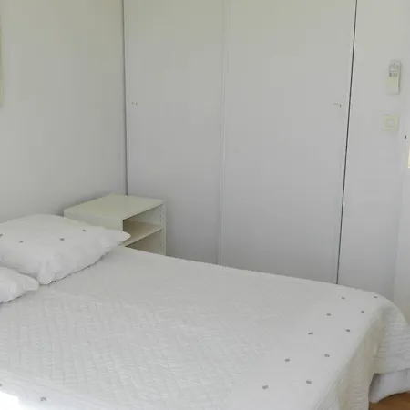 Le Lavandou, 2 Pieces, 4 Personnes - Fr-1-251-703 Apartment *